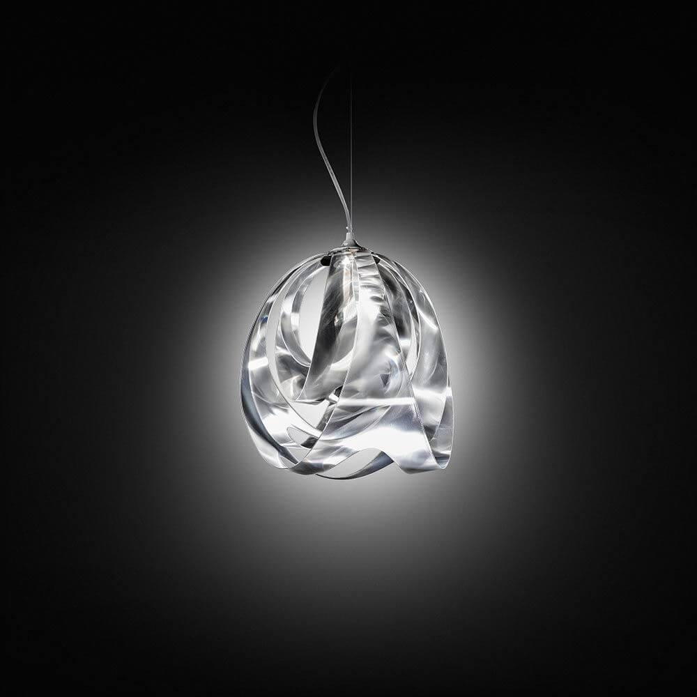 Slamp Pendelleuchte Goccia Prisma Transparent mit flüssiger Form und Lichtspiel in modernem Design.