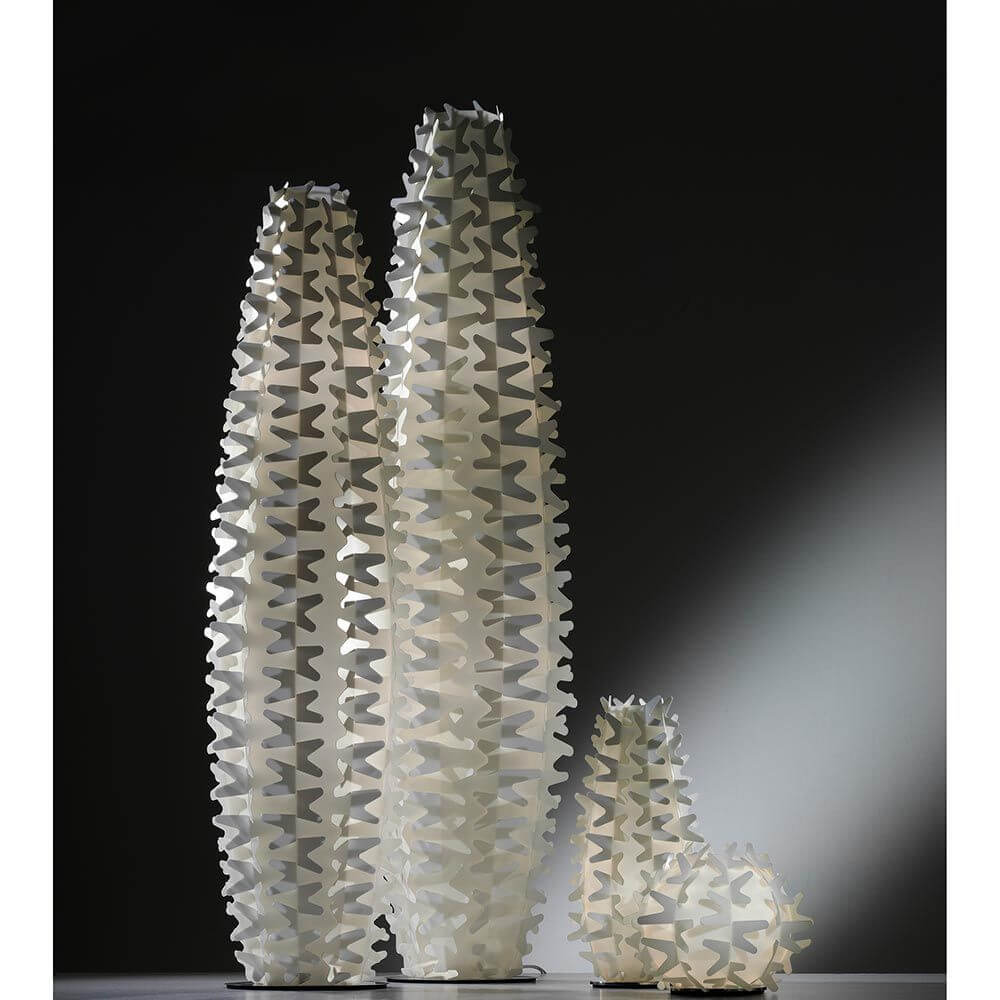 Slamp Stehlampe Cactus XXL Gold in drei verschiedenen Größen und einzigartigem Design.
