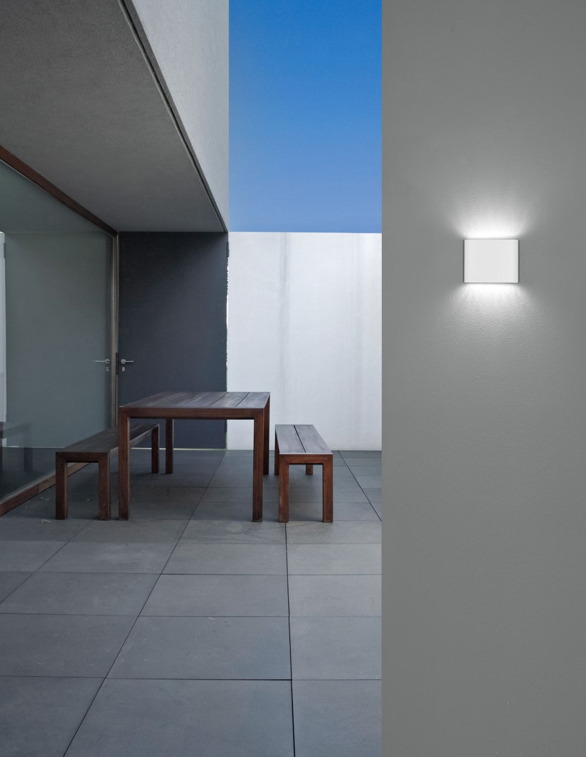 Soho LED Außenwandleuchte Qudadratisch Up & Down 3000K IP54 (3)