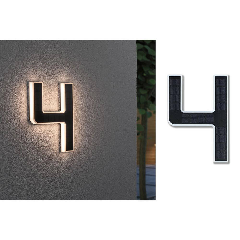 Solar LED Hausnummernleuchte Nummer 4 an der Wand montiert mit indirekter Beleuchtung
