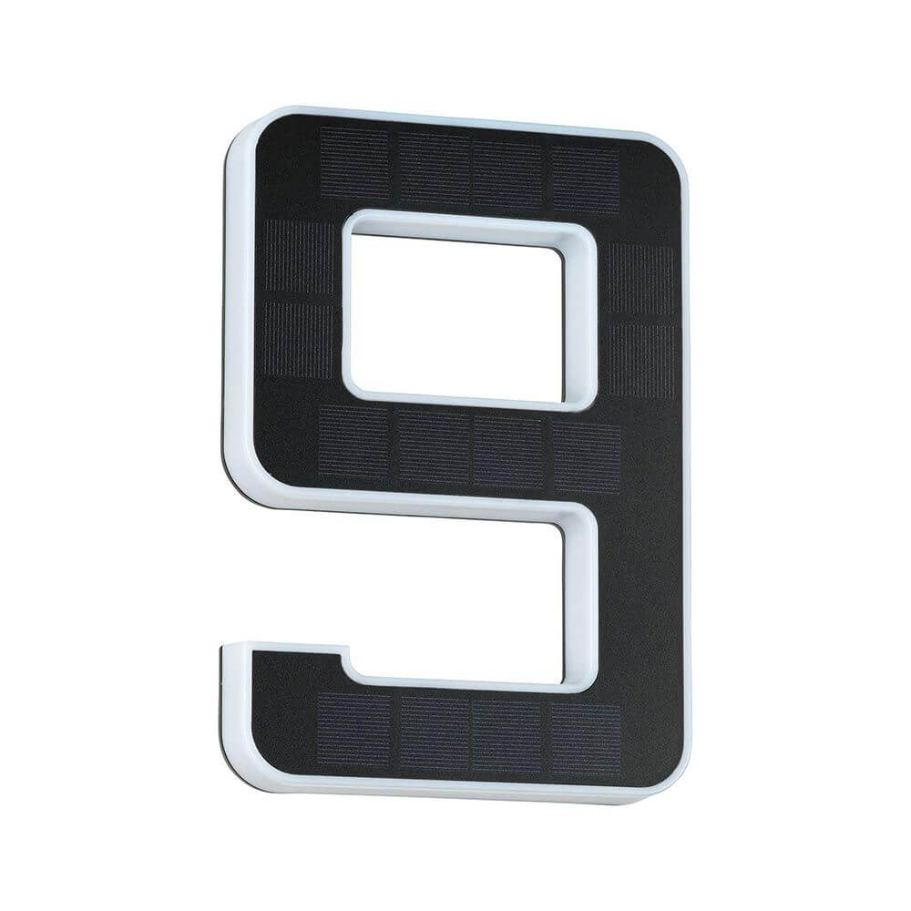 Solar LED Hausnummernleuchte Nummer 9 in modernem Design mit Solarpanel für unabhängige Beleuchtung.