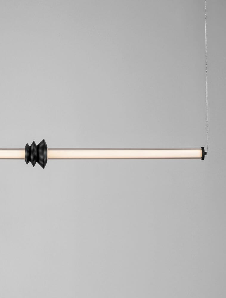 Stalactite Pendelleuchte Horizontal Ø 3,3cm 3000K Schwarz in eleganter, dimmbarer Beleuchtung von Nova Luce.