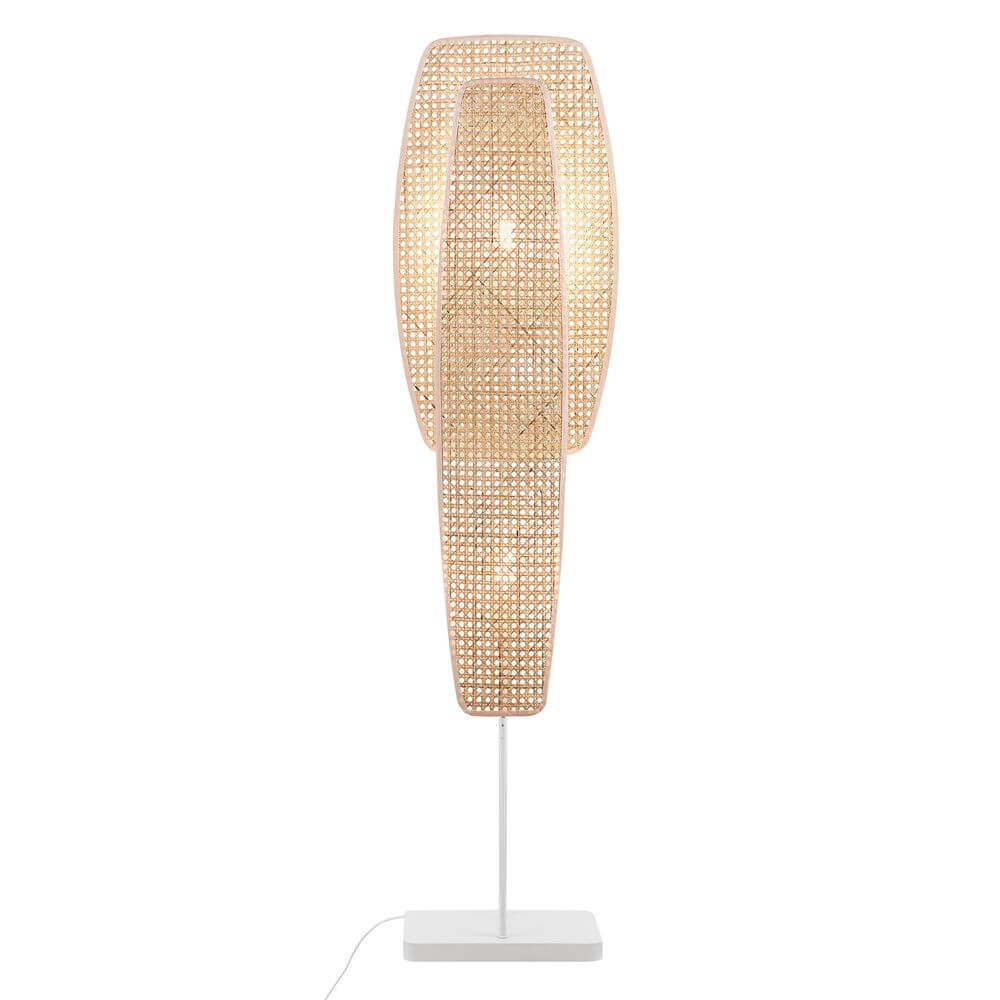 Stehlampe Bali in modernem Design mit Rattan-Geflecht und sanfter Beleuchtung, ideal für Wohnräume.