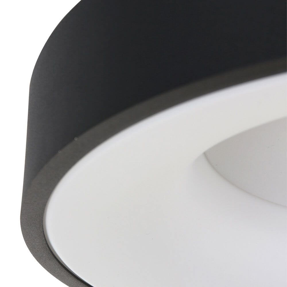 Detailaufnahme der LED-Deckenleuchte Ringlede Ø48cm in modernem Design.