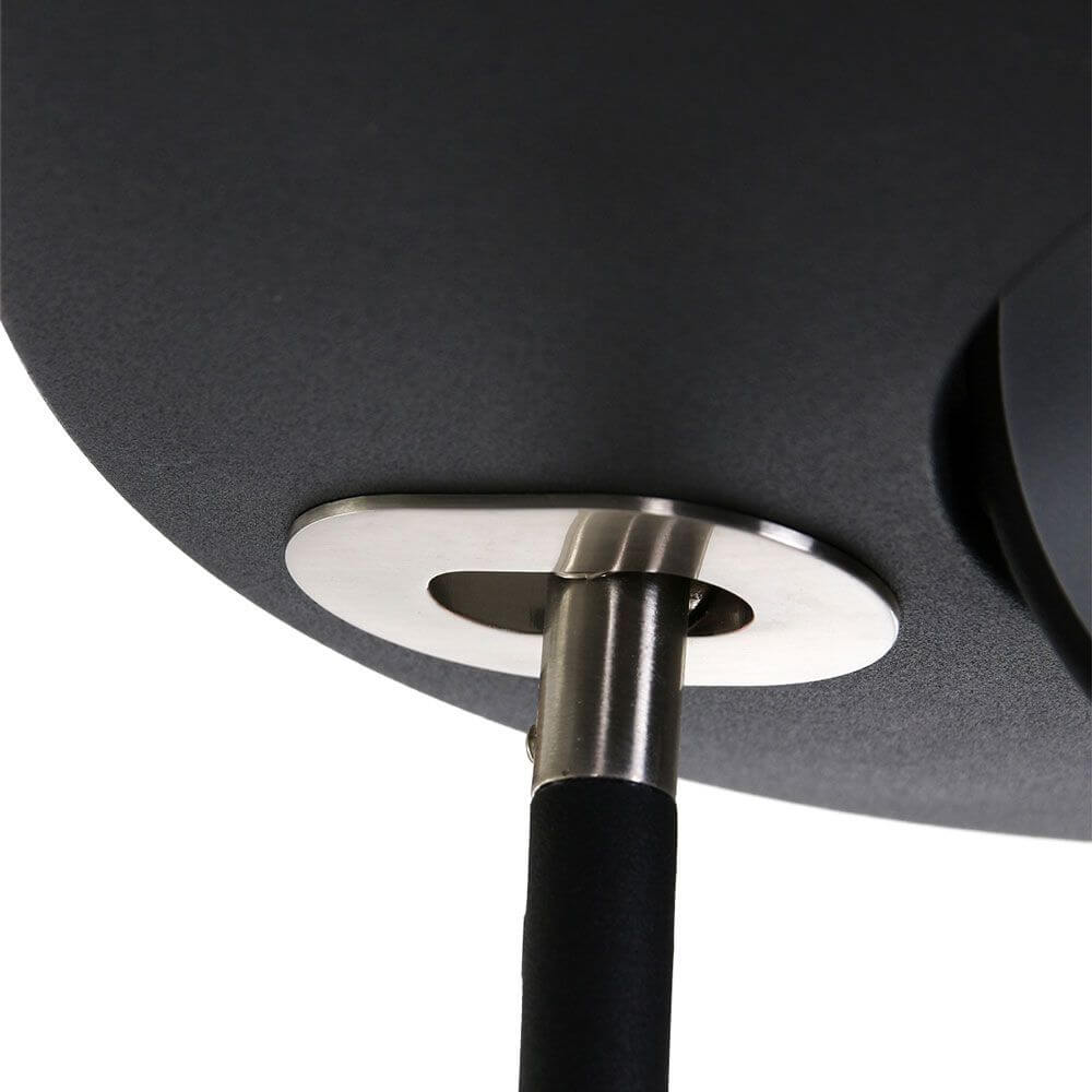 Detailaufnahme des LED-Deckenfluters Zenith mit Lesearm & Tastdimmer CCT, Edelstahl-Element.