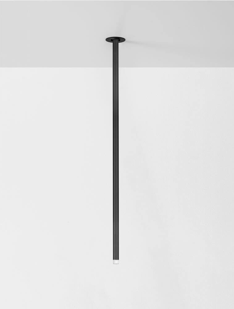 Stilvi Deckenleuchte H 64cm Ø 5cm 3000K in elegantem, minimalistischen Design.