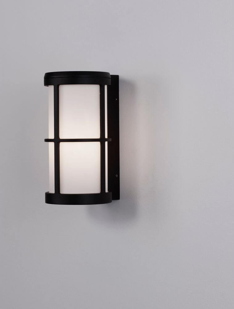 Stone Außenwandleuchte E27 IP54 an einer Wand montiert mit modernem Design