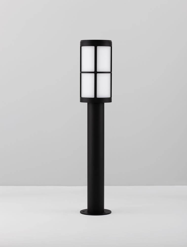 Stone Außenwegeleuchte Schwarz IP54 mit robustem Acryl- und Aluminium-Gehäuse.