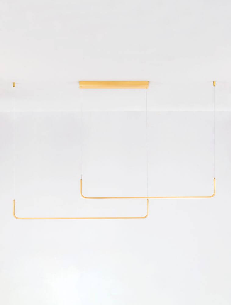 Strita LED Pendelleuchte 150cm, 2-flammig, moderne Deckenleuchte in Gold für stilvolle Innenräume.