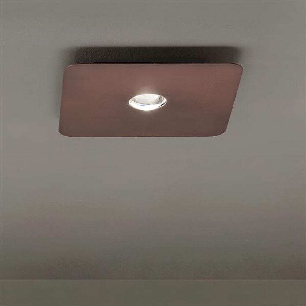 Lodes Frozen Small LED Deckenlampe mit minimalistischem Design und harmonischem Licht.