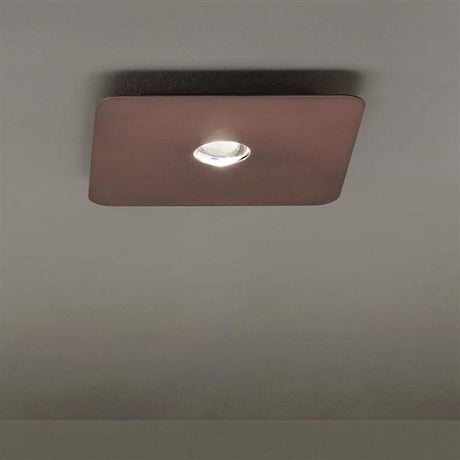 Lodes Frozen Small LED plafonnier avec un design minimaliste et une lumière harmonieuse.