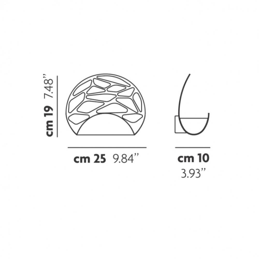 Technische Zeichnung der Lodes Kelly Wandlampe mit Maßen in cm und Zoll.