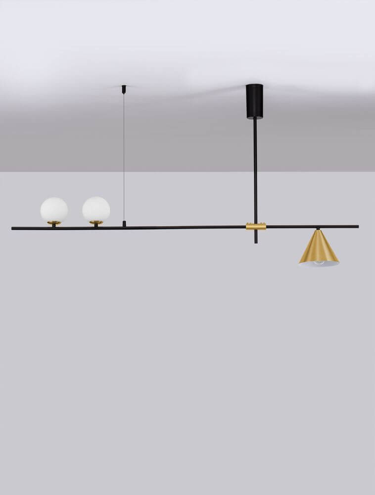 Sway Pendelleuchte Gold, Weiß, Schwarz mit drei Leuchtkörpern und handgebürstetem Aluminium