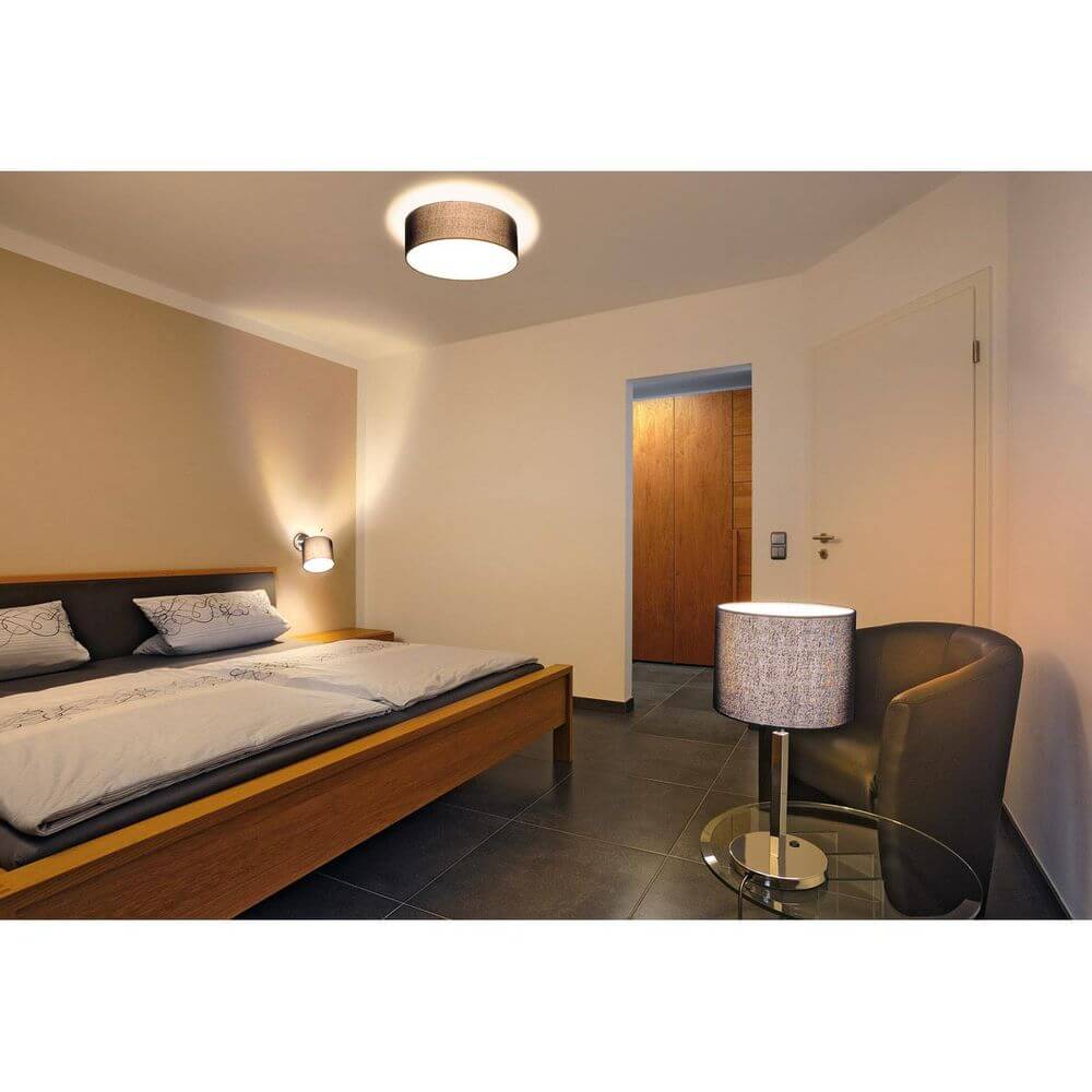 TENORA CL-1 Deckenleuchte Schwarz E27 max. 60W in modernem Schlafzimmer mit Betten und Möbeln.