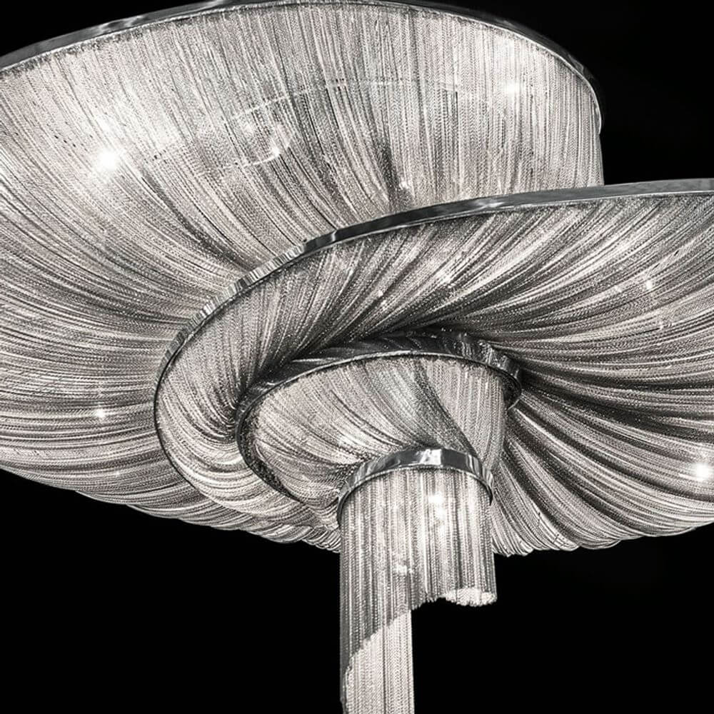 Terzani Epoque LED Hängeleuchte Ø 136cm mit elegantem Design und filigranen Lichtdetails.