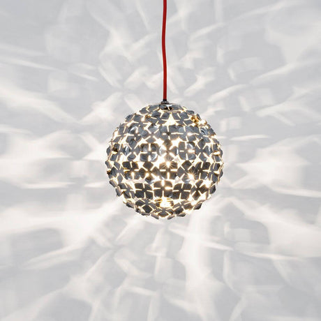 Terzani Orten'zia Design-Hängeleuchte Kugel mit schimmerndem Licht und organischer Form.