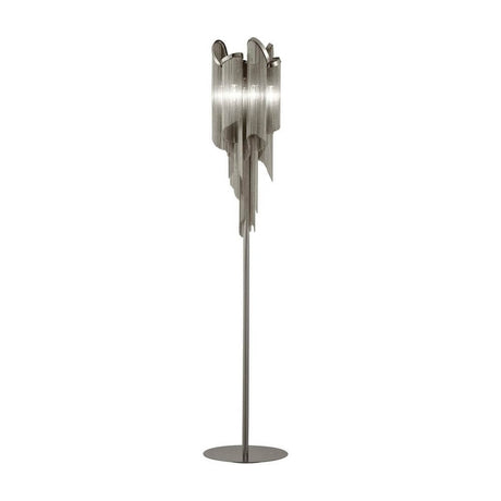 Terzani Stream Design-Stehlampe in modernem, elegantem Design mit Metallkette.