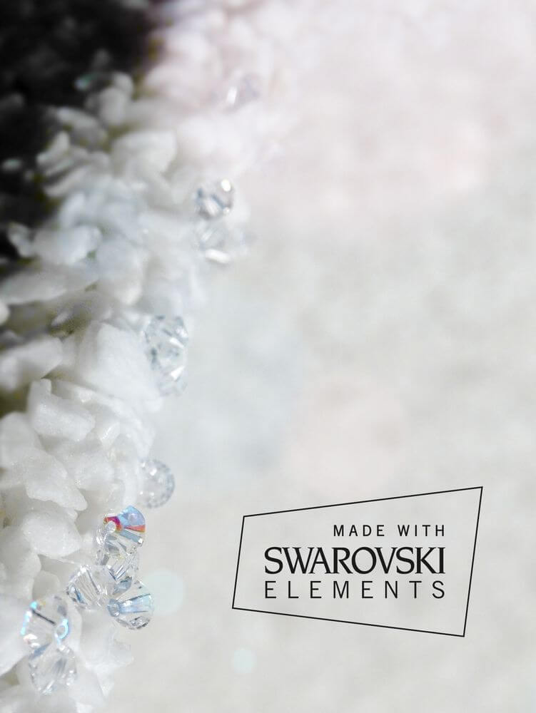 The Duchess Marmor-Pendelleuchte mit Swarovski Kristallen – Nahaufnahme der Marmor- und Swarovski-Kristallverzierung
