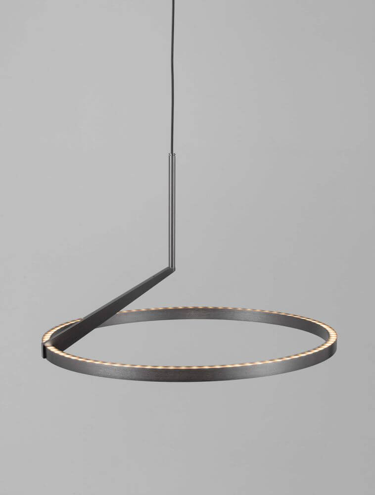 Tilia LED Pendelleuchte in modernem Design mit runder Form und elegantem Aluminiumkörper in Schwarz.