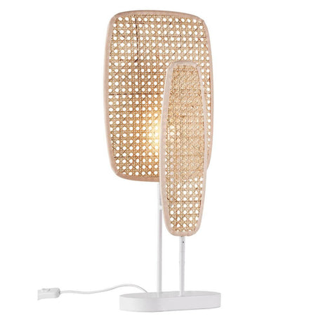 Tischlampe Bali mit natürlichem Rattan-Lampenschirm und weißem Standfuß