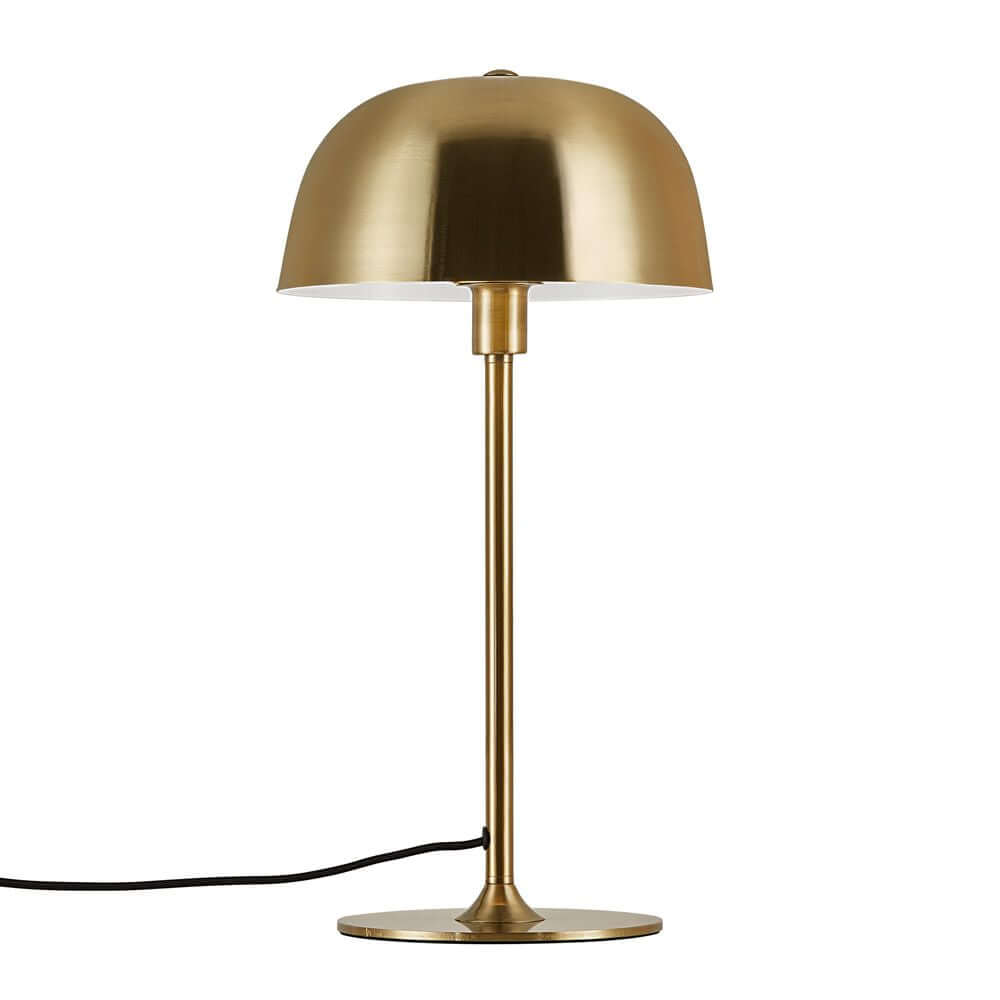 Tischlampe Cera aus Messing mit runder Schirmform für minimalistischen Einrichtungsstil.