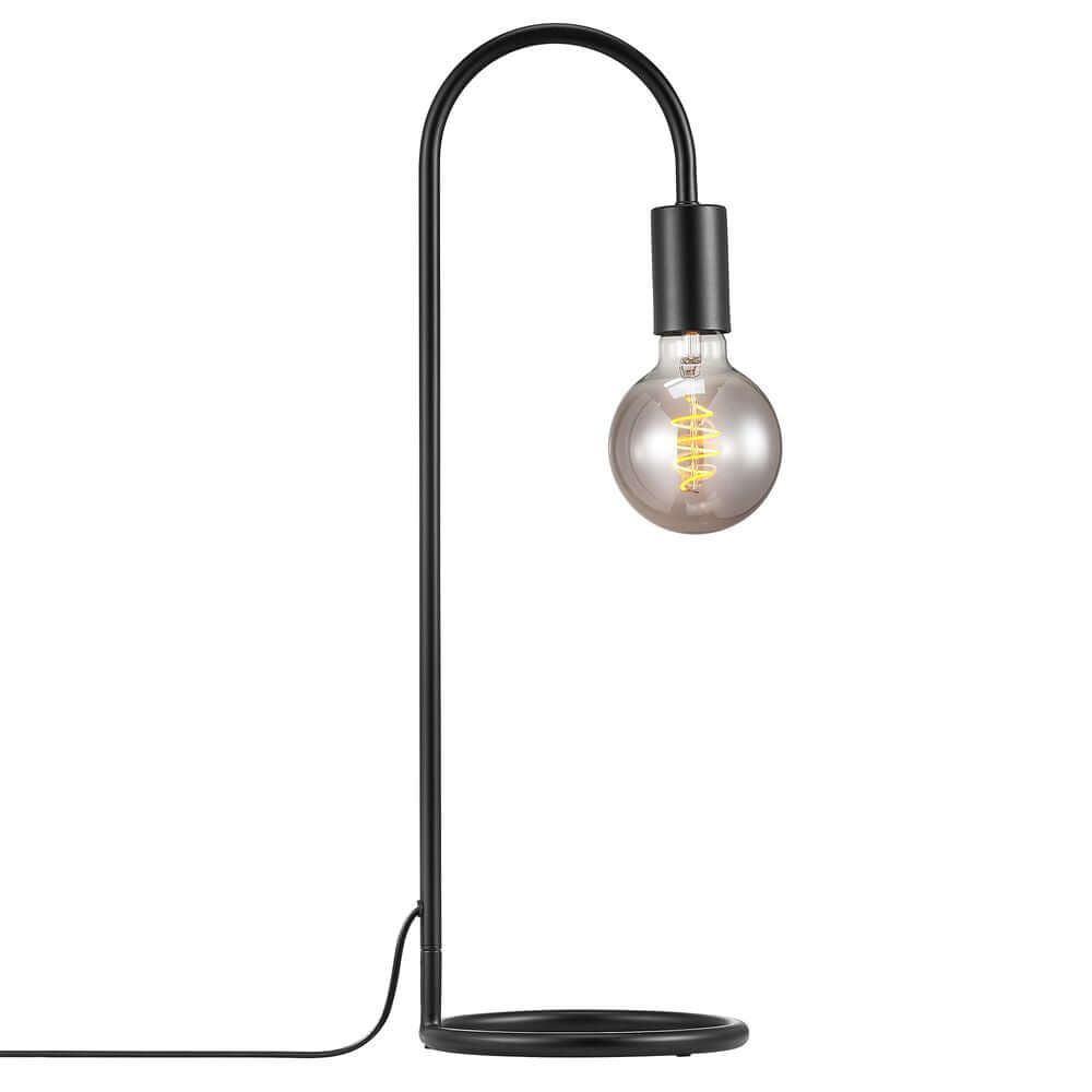 Tischlampe Paco mit minimalistischem Industriedesign und dekorativem Leuchtmittel für gemütliches Ambiente.