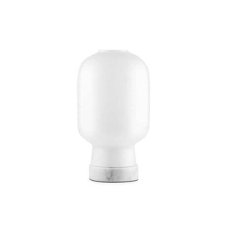 Table lamp Amp with white marble base – modern lamp with white glass and marble base in a nostalgic design.