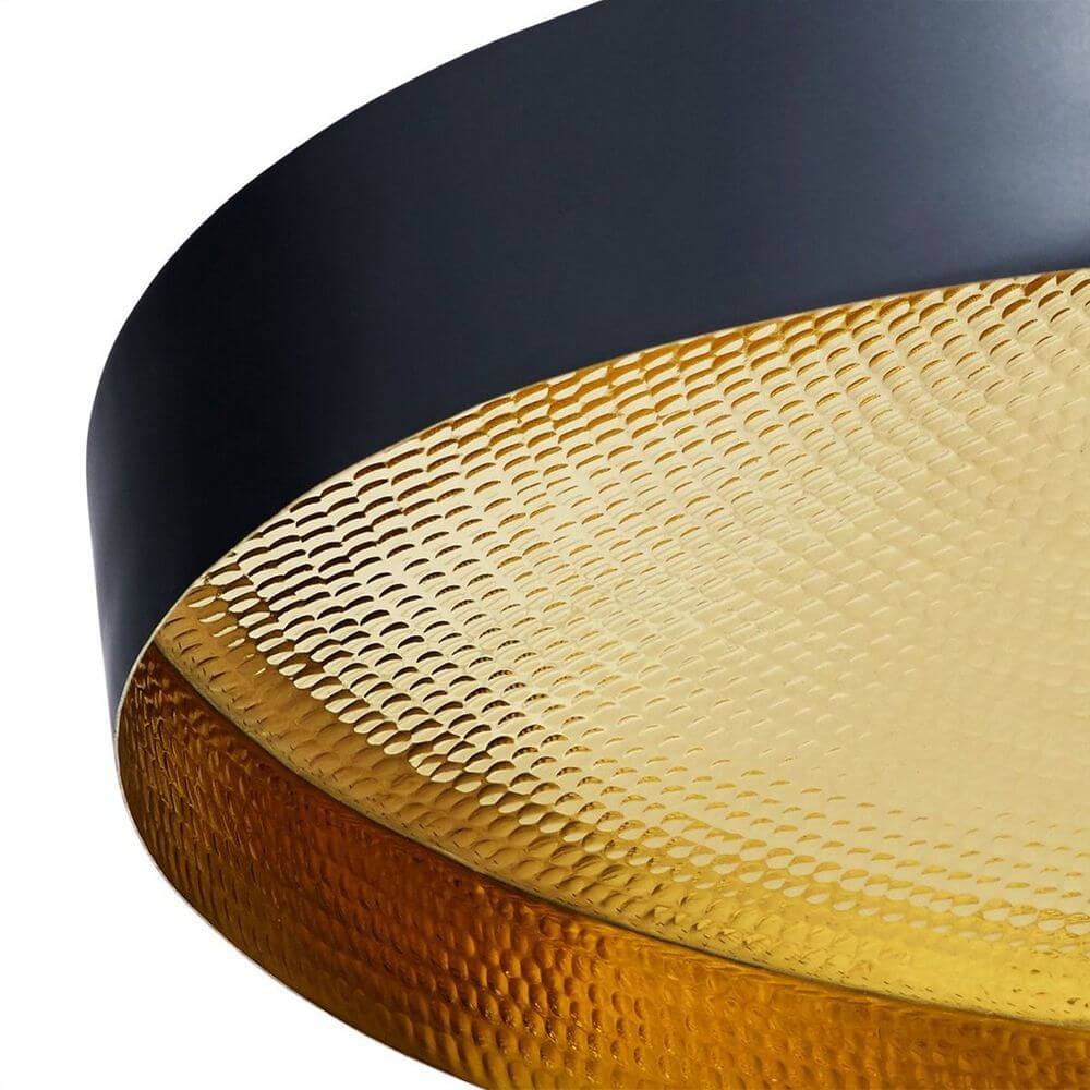 Tom Dixon Beat Flat LED Pendellampe Schwarz, Goldfarben - Detailansicht der texturierten Oberfläche