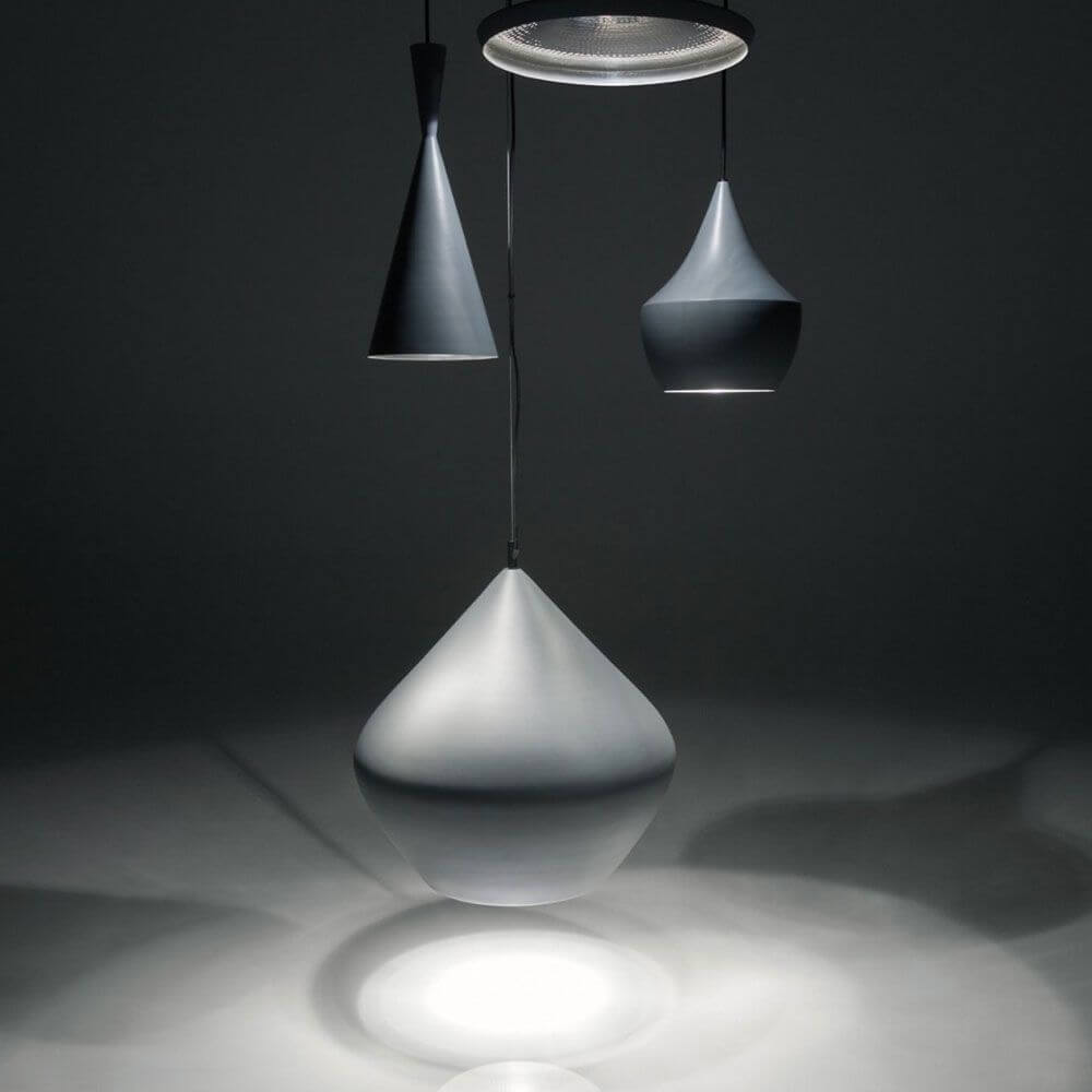 Tom Dixon Beat Trio LED Pendelleuchte 3er Ø 68cm in modernem Design mit drei Leuchten.