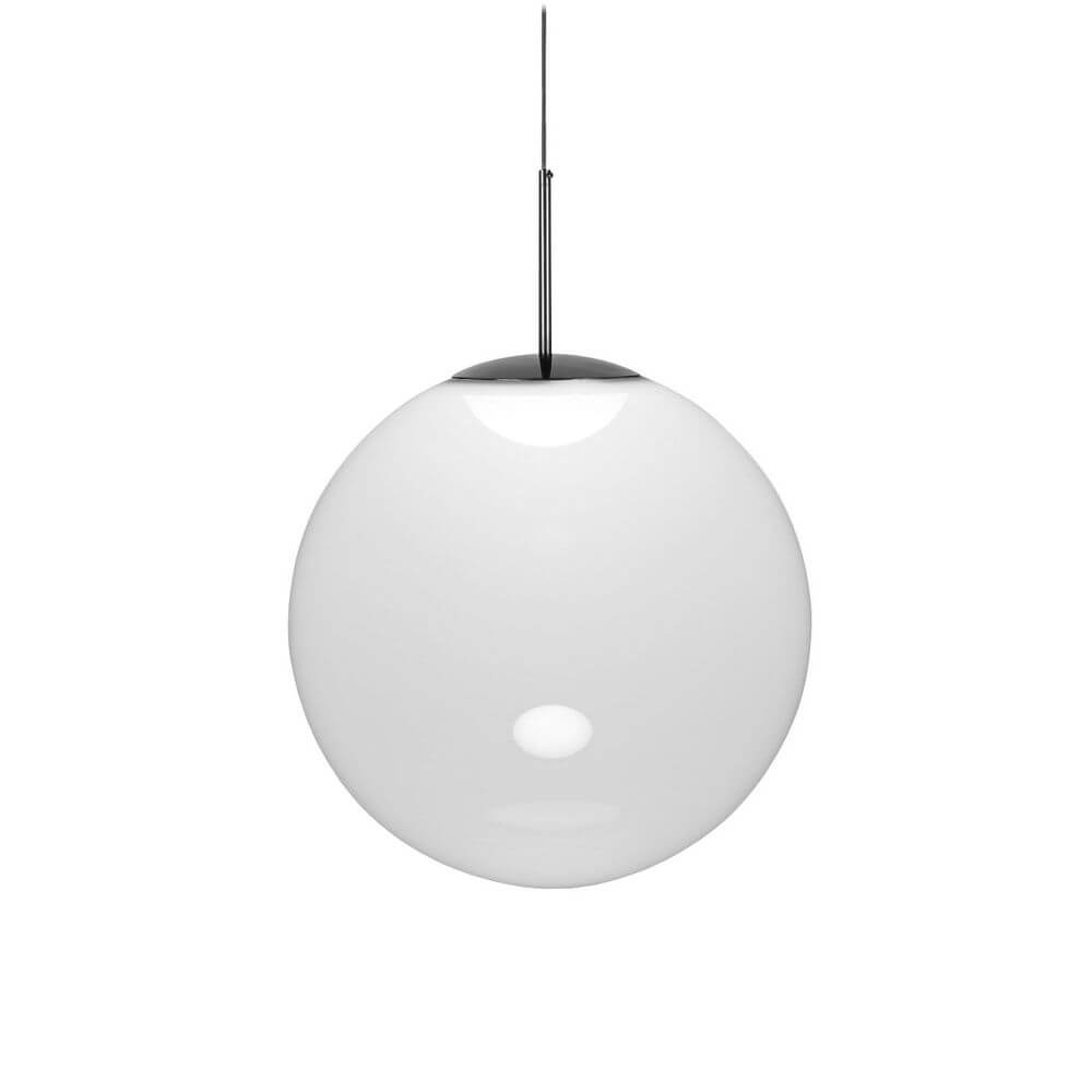 Tom Dixon Opal Kugelleuchte Pendel in rundem Design mit opalisierendem Polycarbonat.