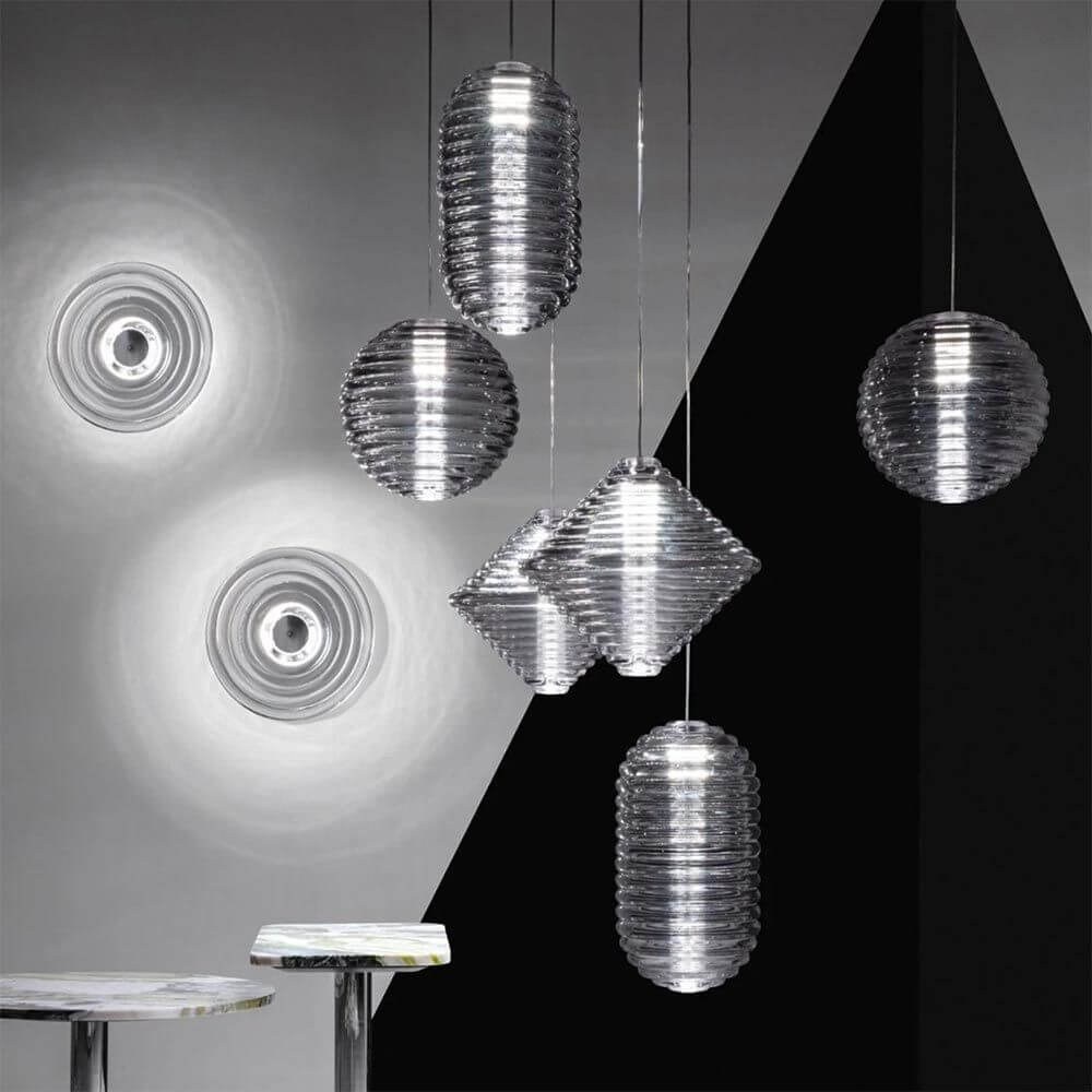 Tom Dixon Press Cone Glas-Pendelleuchte: moderne Leuchten aus transparentem, geripptem Glas in verschiedenen Formen.