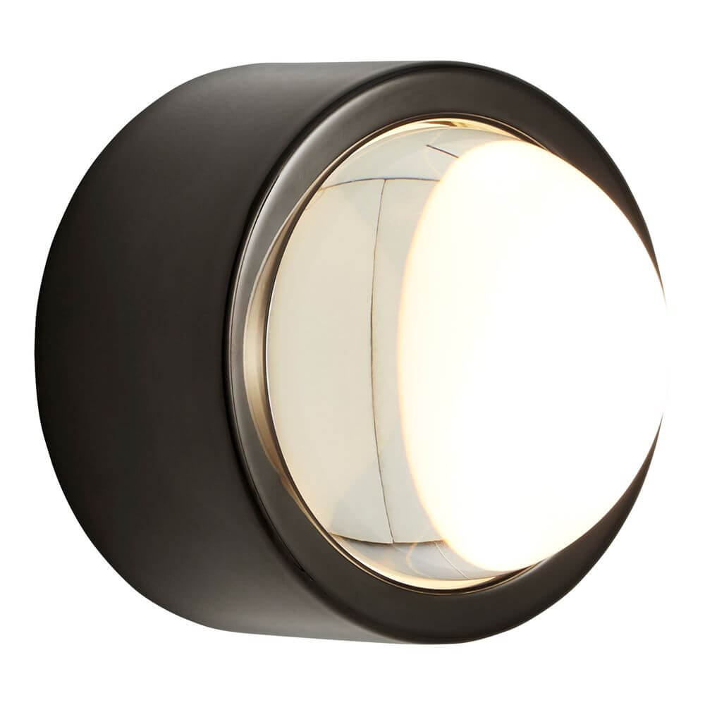 Tom Dixon Spot Wandleuchte mit Glaslinse in mattem Schwarz und dicker Glaslinse, ideal für Wand- oder Deckeneinsatz.