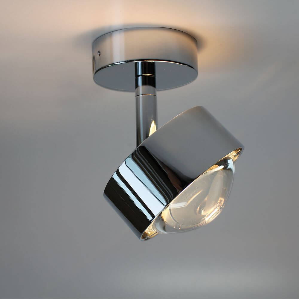 Deckenspot Puk Turn Up- & Downlight in modernem Design mit verstellbarem Licht.
