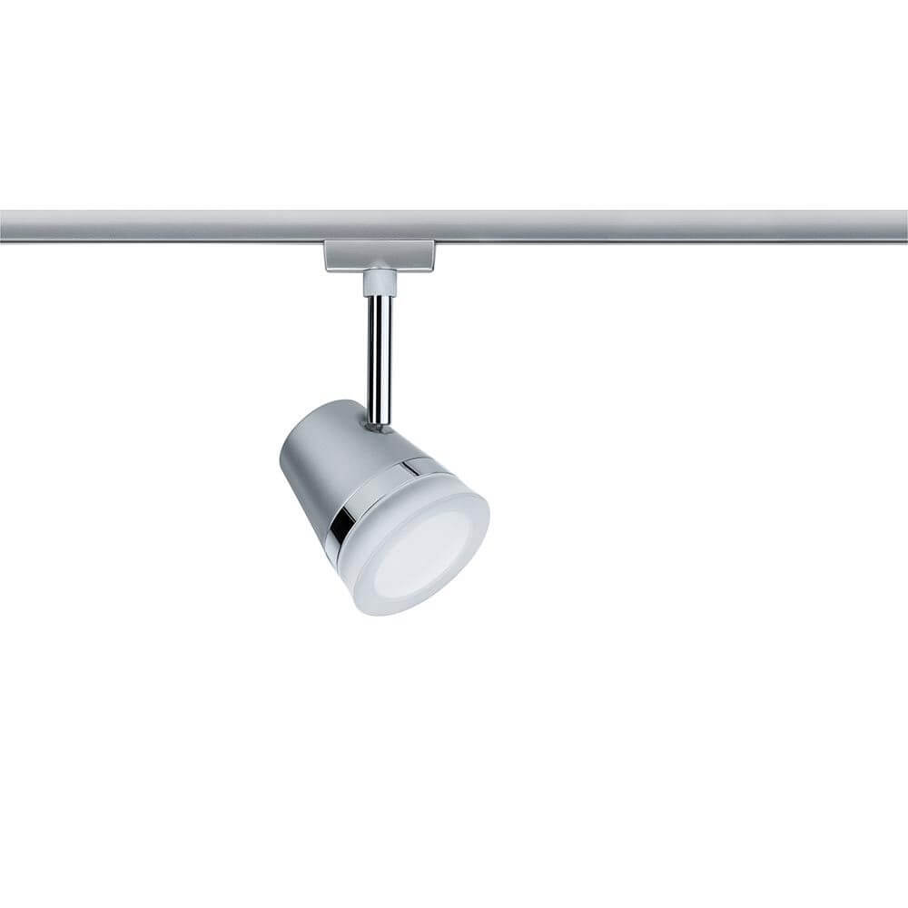 URail Spot Cone Chrom GU10 an einem 230V-Schienensystem, ideal zur gezielten Beleuchtung von Bildern und Möbeln.