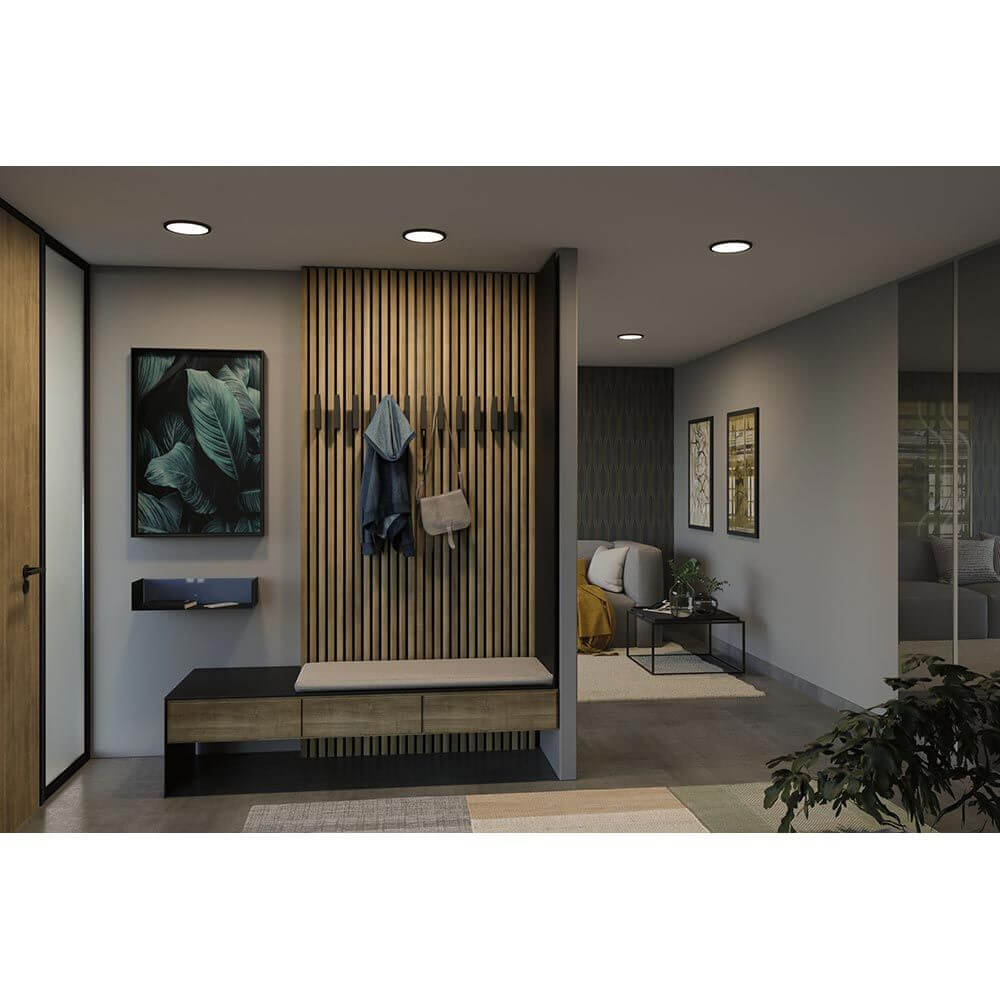 VariFit LED Einbaupanel Areo 3-Step Dimmer Warmweiß in modernem Wohnraum mit Holz-Elementen und dekorativen Bildern.