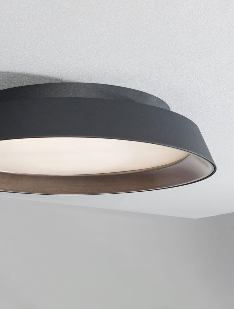 Vela LED Deckenleuchte Ø 45cm 3000K in modernem Design mit schlankem Profil in Weiß und Kaffeebraun