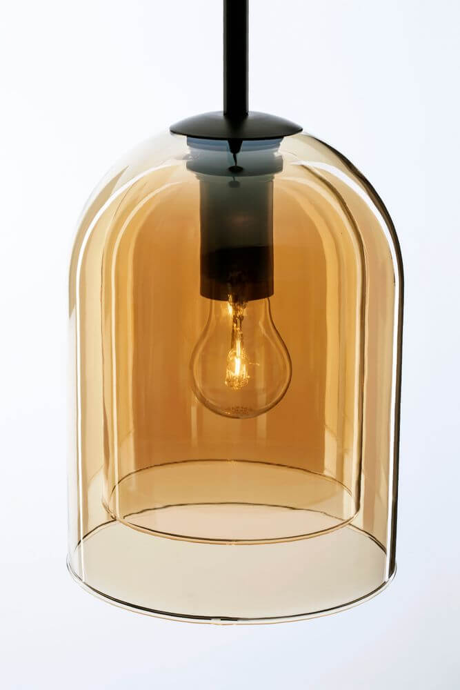 Velor Pendelleuchte E27 mit bernsteinfarbenem Rauchglas und schwarzem Stahl, Durchmesser 18 cm, dimmbar.