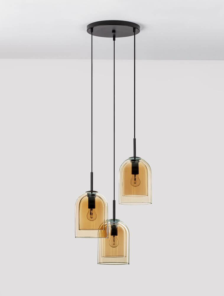 Hängelampe VELOR, 3-flammig, mit bernsteinfarbenen Glaskugeln, Ø 30 cm, höhenverstellbar, im Art-Deco-Stil.
