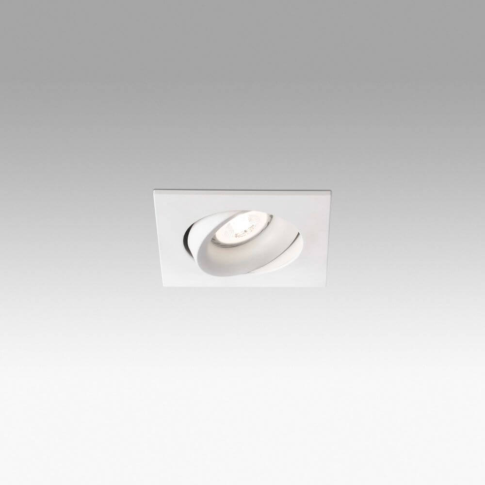 Verstellbare Einbauleuchte ARGÓN GU10 Weiß in weißem Design mit runder Lichtquelle.