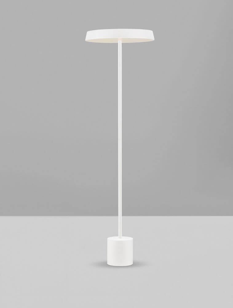 Vetro LED Stehlampe H 136cm Ø 40cm 3000K in modernem, minimalistischem Design auf grauem Hintergrund.