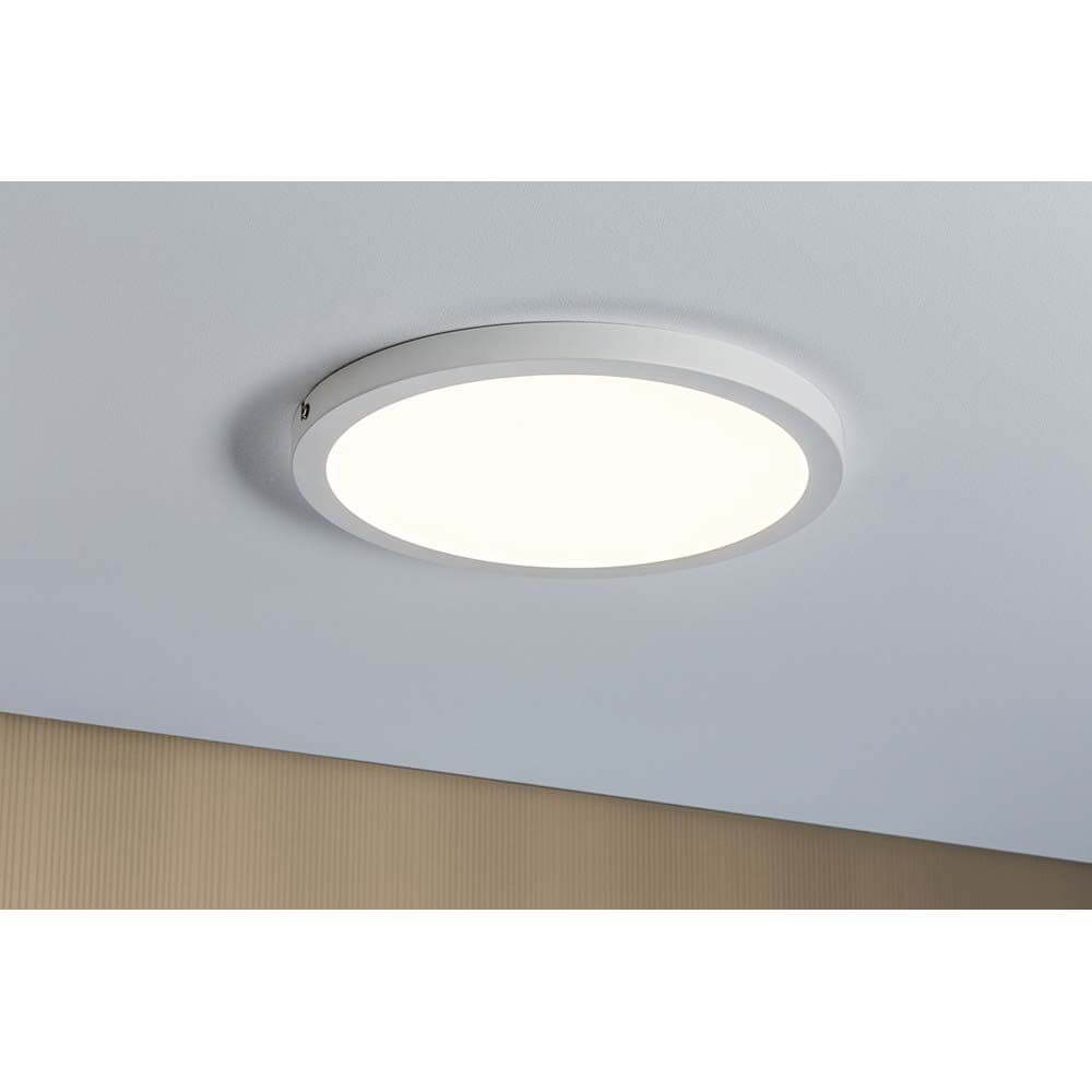 Wandleuchte Atria LED-Panel 300mm 22W Weiß montiert an der Decke, sorgt für warmweißes Licht.