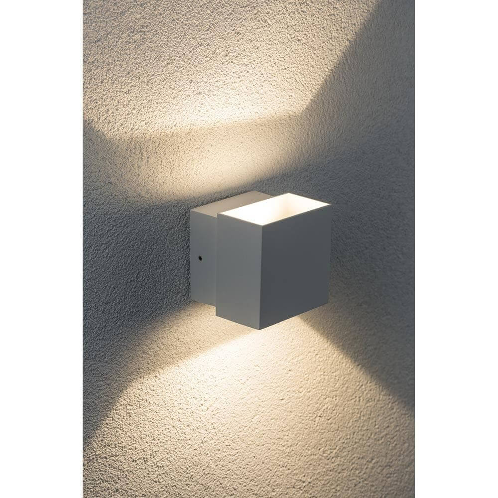 Wandaufbauleuchte LED Cybo eckig 2x3W weiß 100x100mm an der Wand mit Lichtakzenten