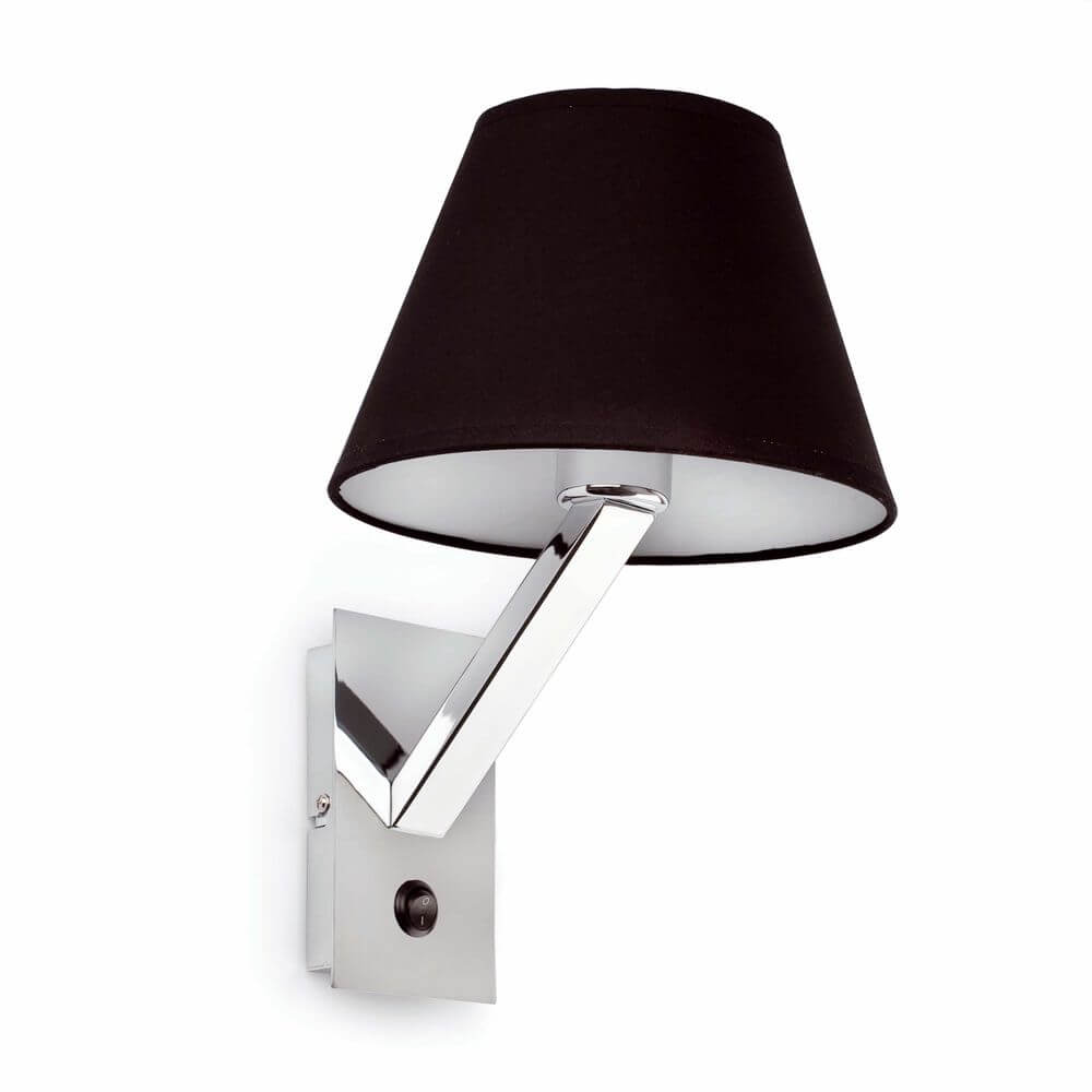 Wandlampe MOMA-1 Chrom, Schwarz: moderne Wandleuchte mit schwarzem Lampenschirm und chromfarbenem Gestell.