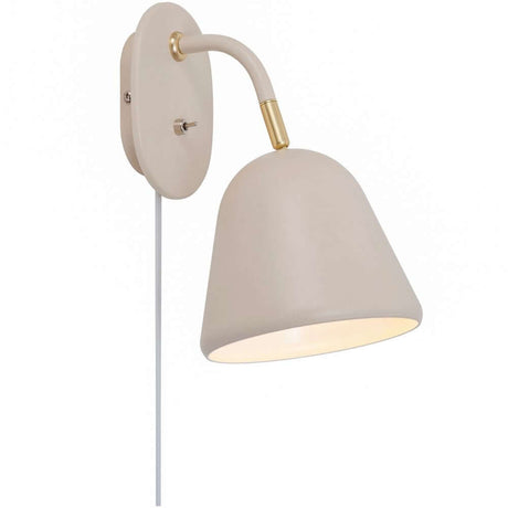 Applique Fleur 15 avec tête de lampe orientable en beige poudré et détails en laiton.