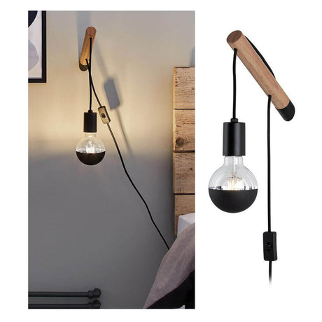 Wandleuchte Kian Dimmbar Holz Schwarz als elegante Leselampe mit Holzgriff und dekorativem Leuchtmittel.