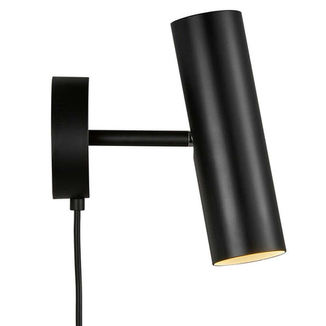 Wandleuchte MIB 6 in modernem skandinavischen Design, schwenkbarer Leuchtenkopf, zeitlose Wohnraumbeleuchtung.