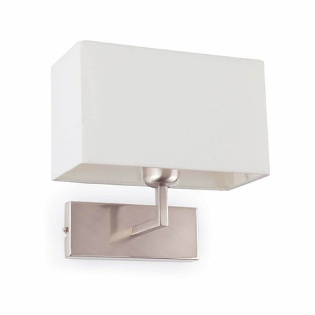Wandleuchte RODA Nickel-Matt, Weiß mit einem modernen, stilvollen Design und einem mattierten Nickel-Finish.