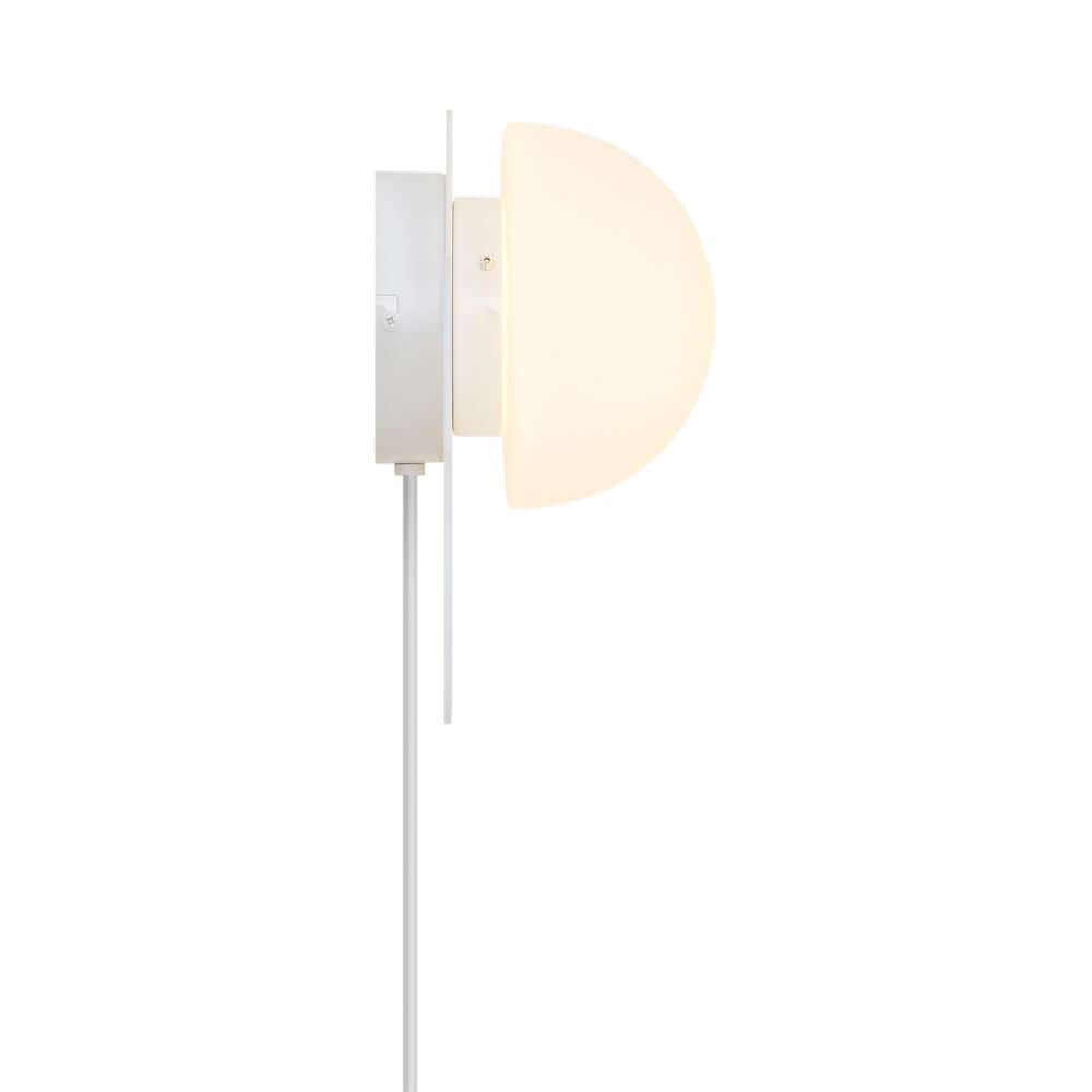 Wandleuchte Skyku Cloud - eine sanfte Wolkenform mit weichem Licht ideal für Kinderzimmer und Kindergarten.
