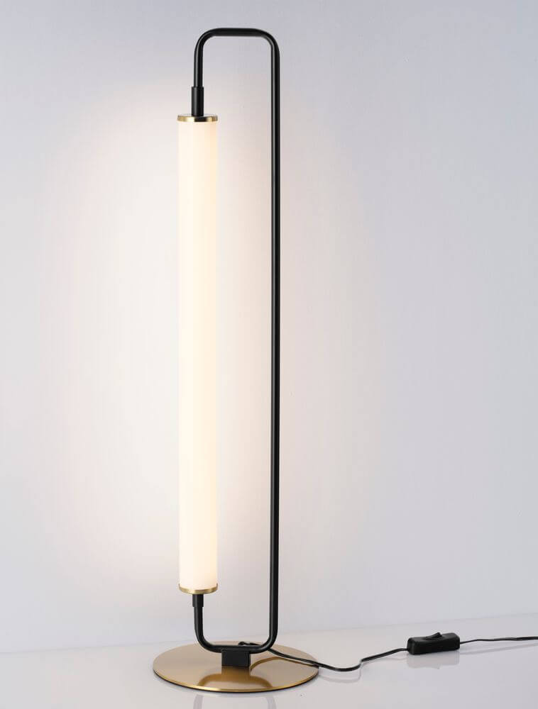 Wetro LED Tischleuchte 3000K Schwarz, Gold mit schlankem, elegantem Design für luxuriöse Wohnatmosphäre.