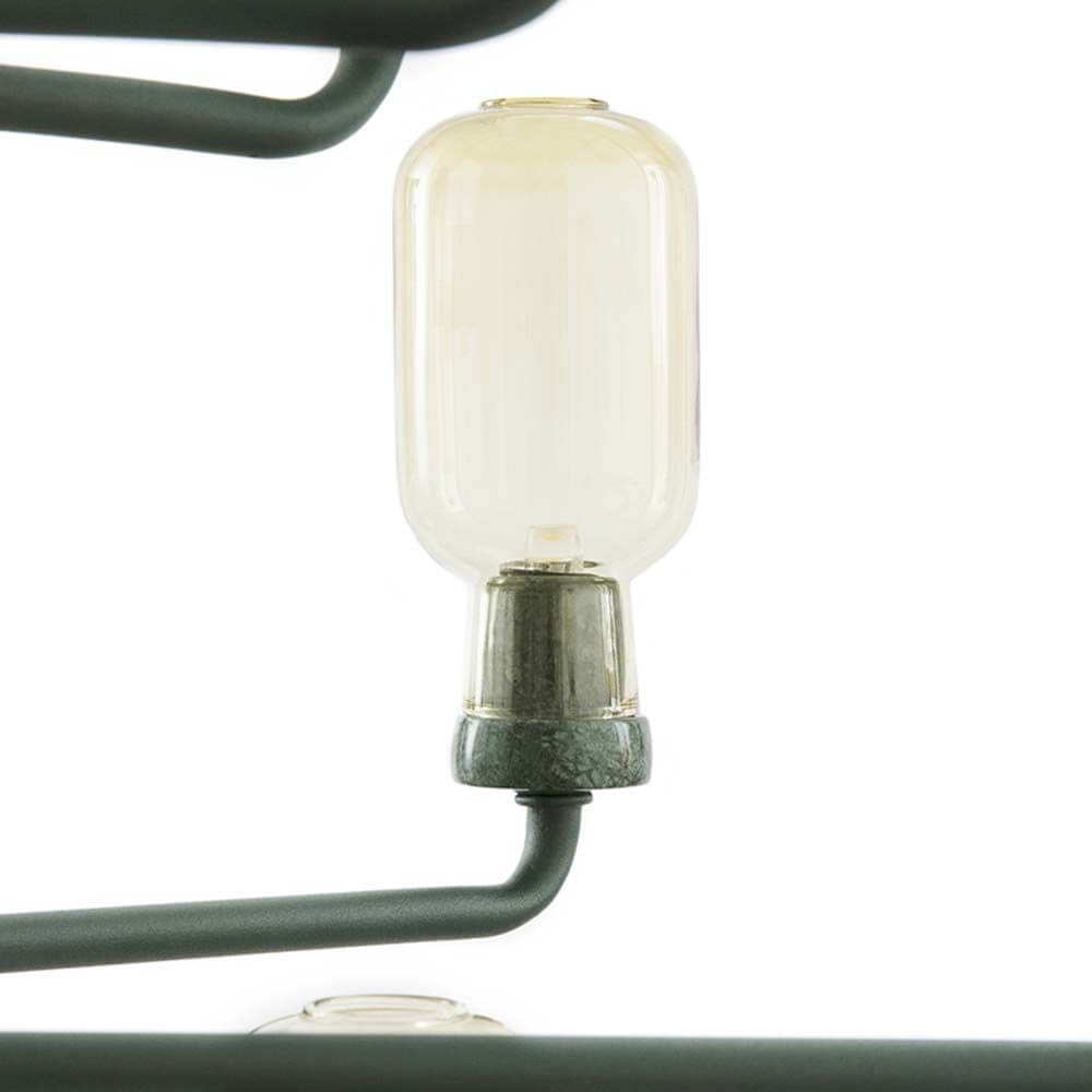 Detailansicht des XXL Design Lüster Amp Ø85cm Gold, Grün mit Glaslampenschirm und Marmorsockel.